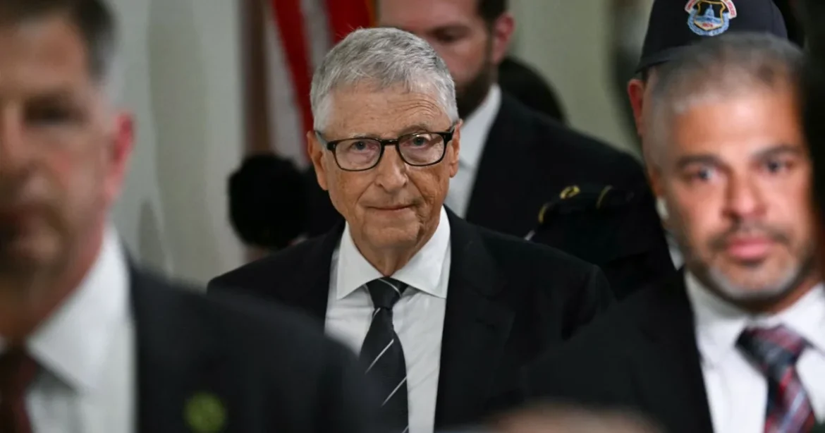 Bill Gates figyelmeztet: a mesterséges intelligencia egymilliárd ember halálát okozhatja