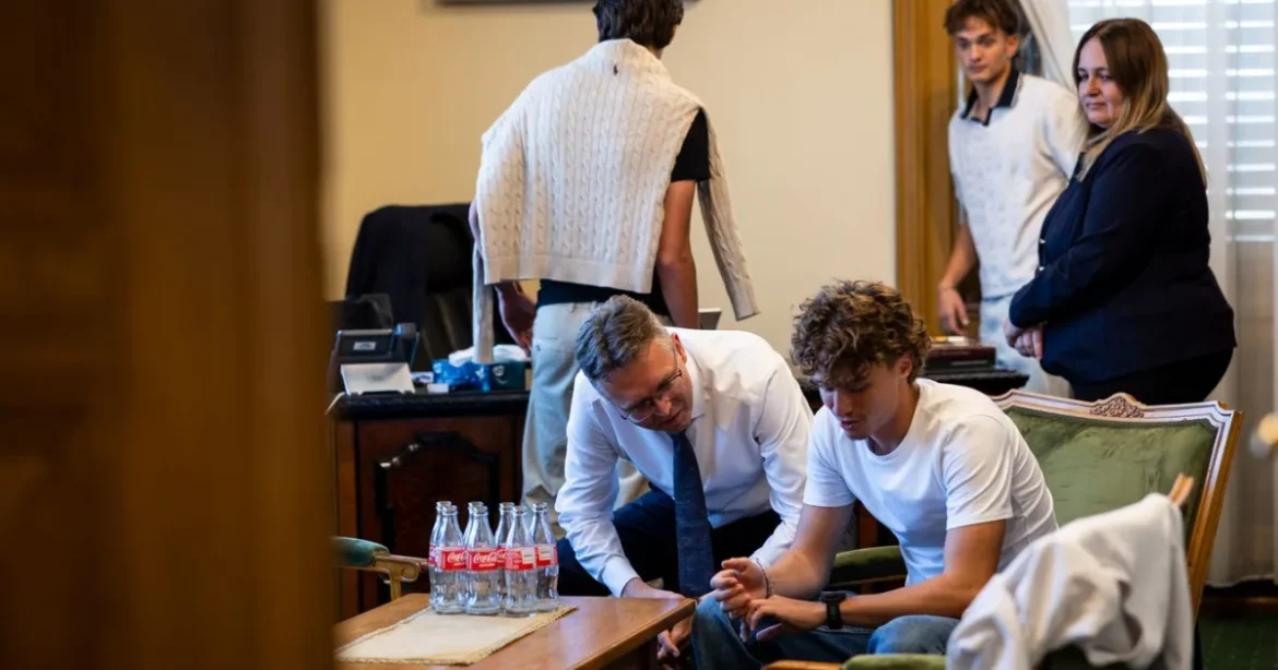 Hankó Balázs felesége: „Mint amikor az ember a házastársát temeti”