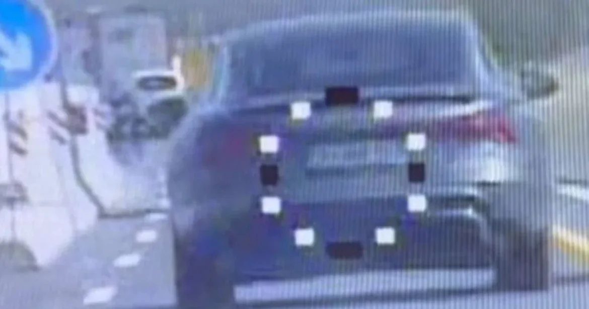 Videón az M1-esen a terelésnél a gázra lépő audis, súlyos bírság fenyegeti