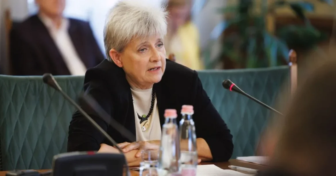 Az Oktatási Minisztérium önállósága eddig nem hozott eredményt