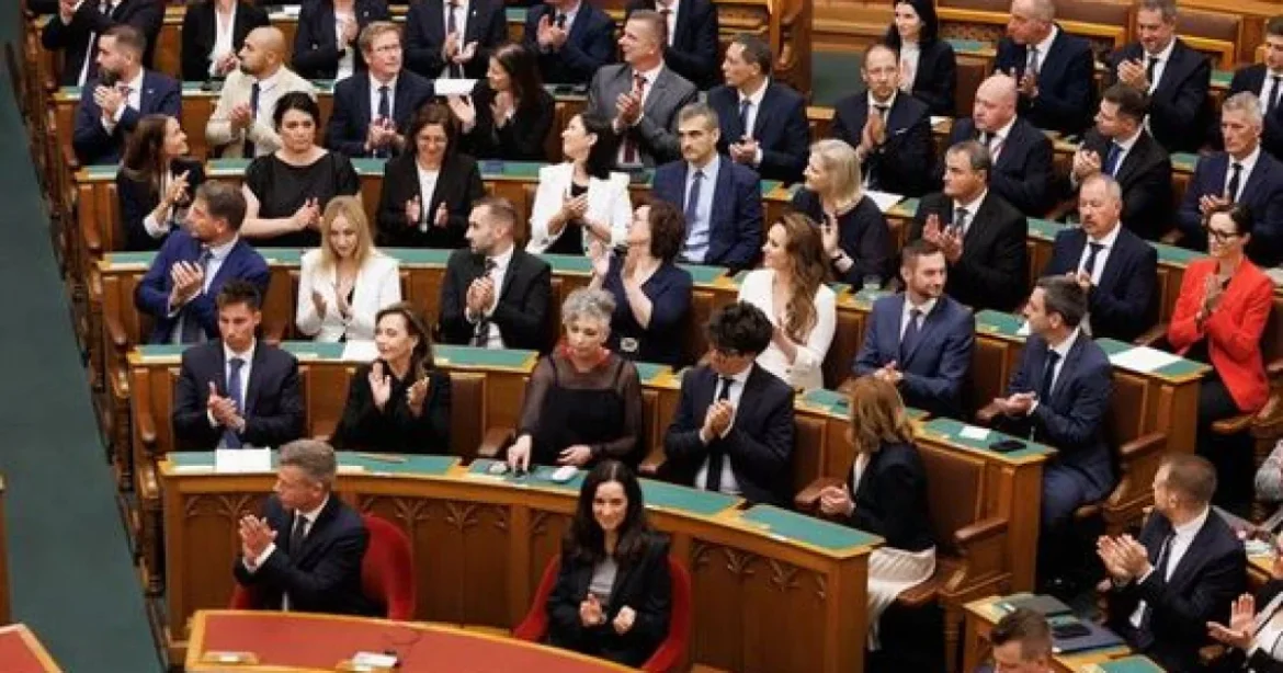 Kórház és szociális ellátás: a minisztériumok egymásra mutogatnak, konkrétumok nélkül