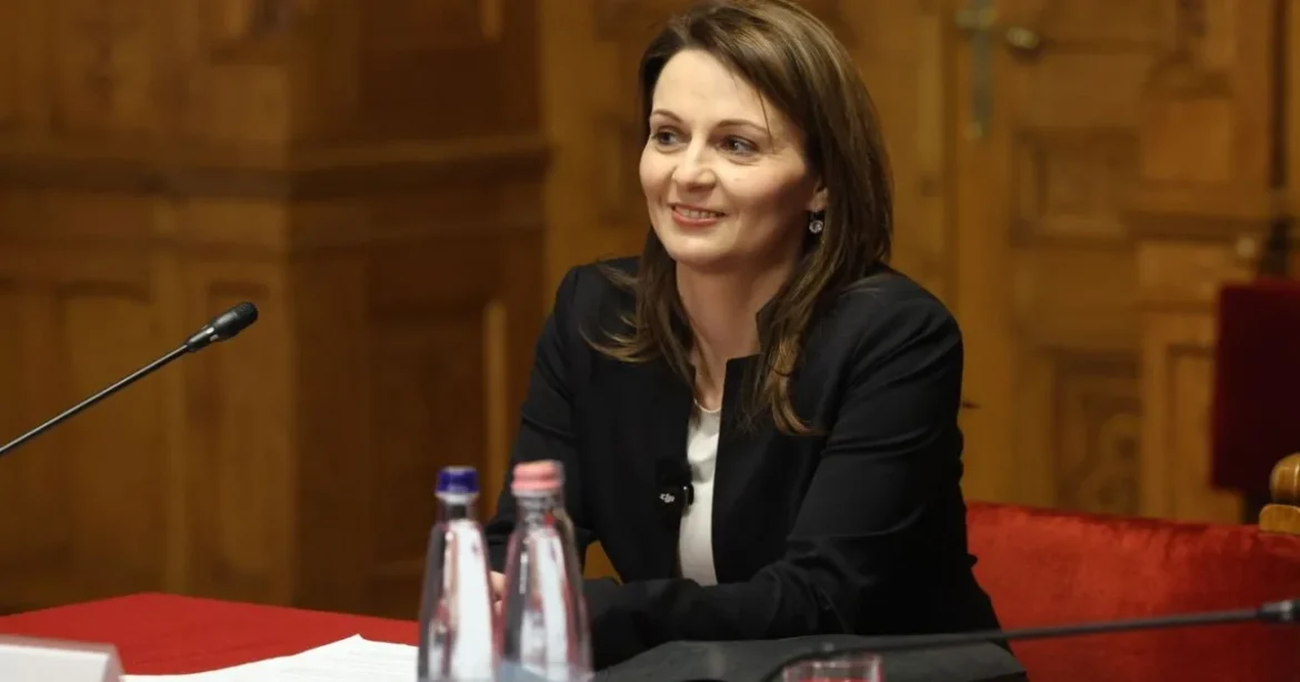 Lőrincz Viktóriára hárulhat a balek szerepe, míg kimenekítik a vagyont az országból