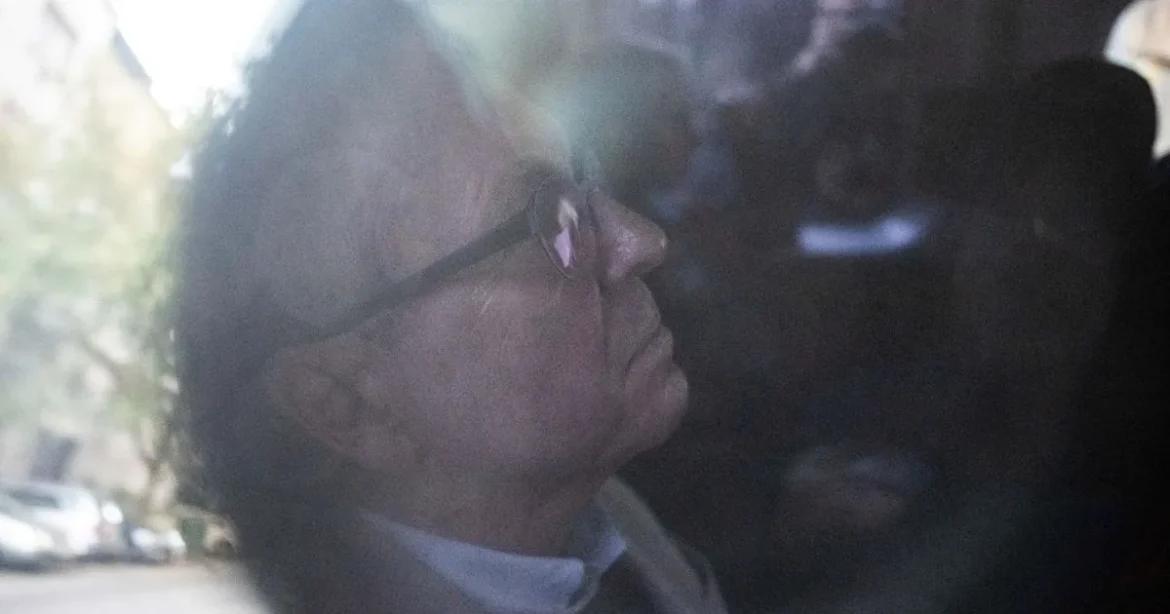 Matolcsyt beidéztetnék, de az ügyészségre mehet a bizottság