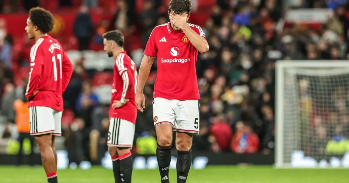 Meddig zuhanhat még a Manchester United?