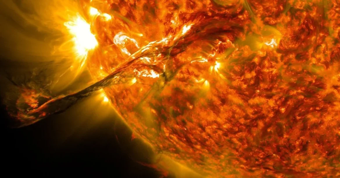 Naptevékenység: erős geomágneses vihar figyelmeztetés