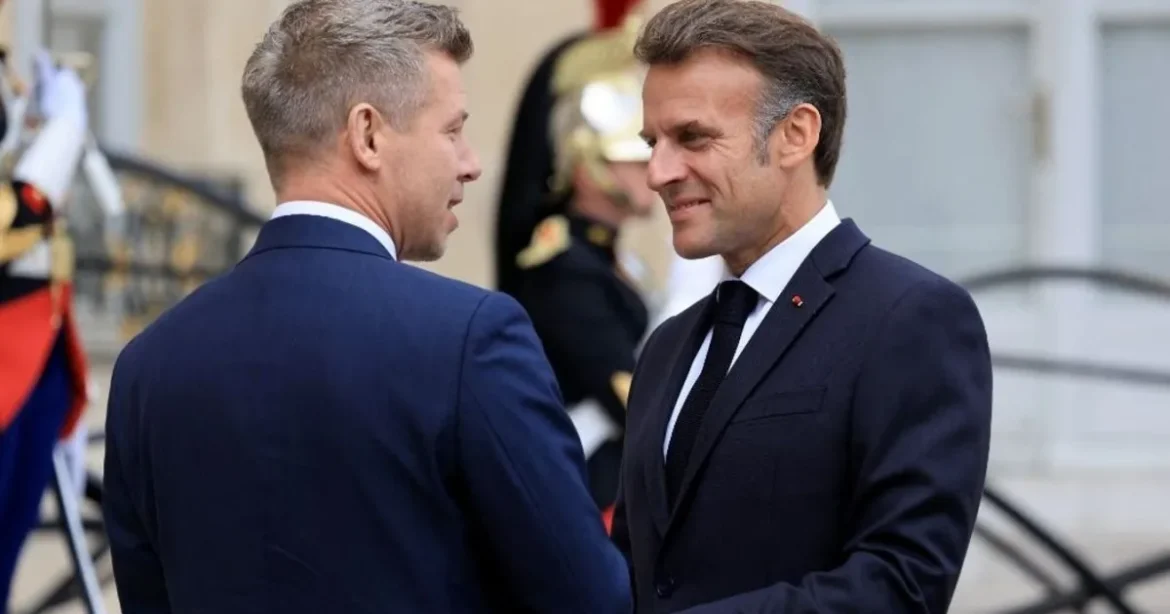 Négy hónapja titkolják, eljön-e Emmanuel Macron Magyar Péter meghívására