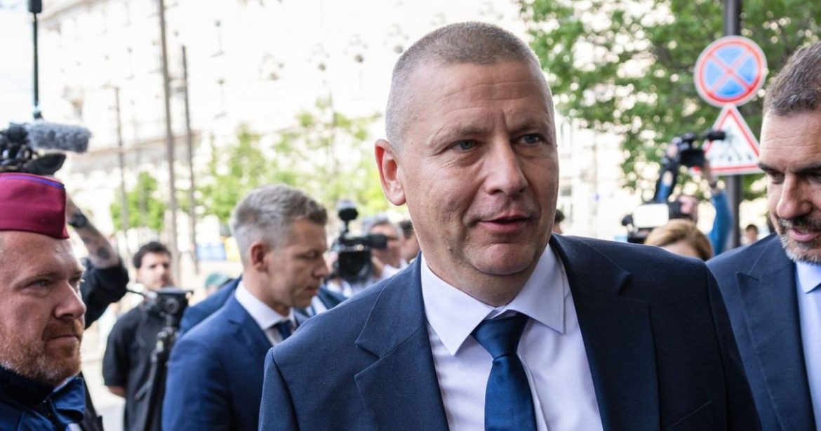 Nyugdíjminimum-emelés miatt támadták saját hívei Ruszin-Szendi Romuluszt egy fórumon
