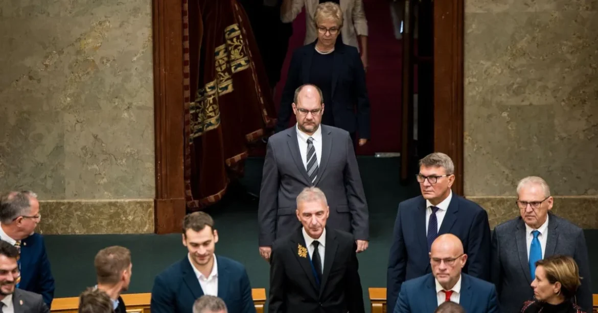 Pressman pénzosztó embere bocsánatot kért a Klubrádiótól