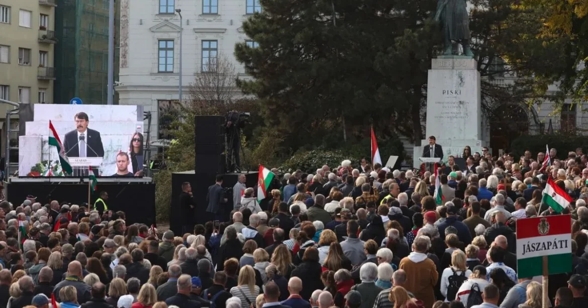 Rendőr figyelte a HírTV drónját a Fidesz-rendezvény előtti légtérzár idején